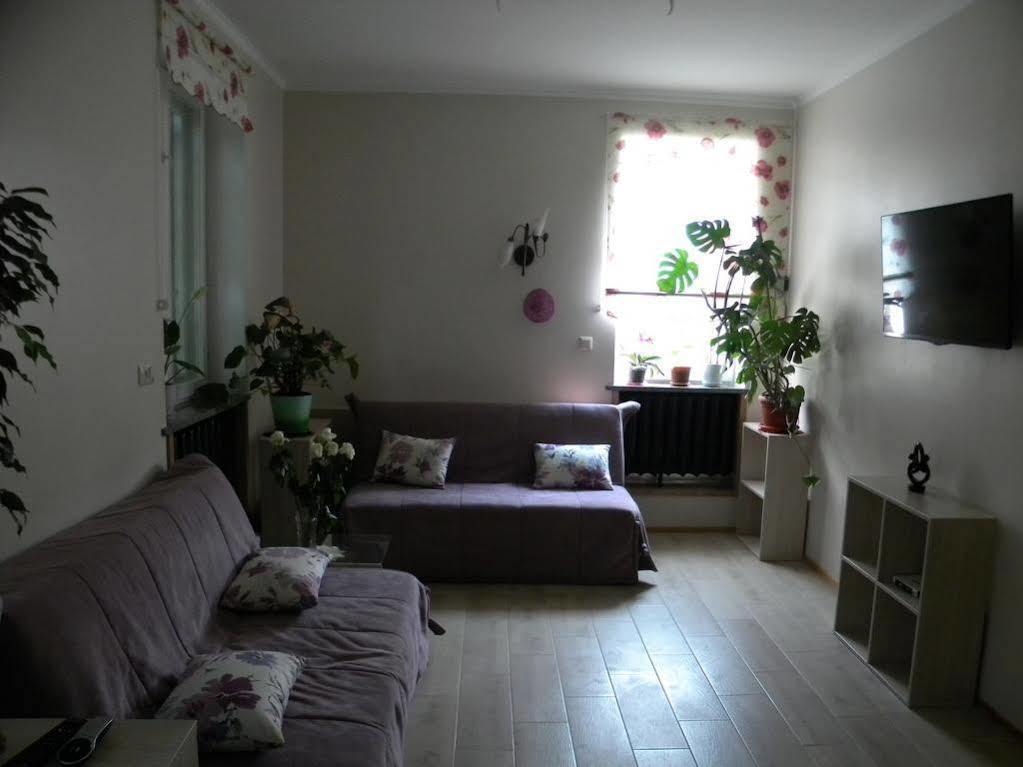 Guest House Dacha Kyiv Exterior foto